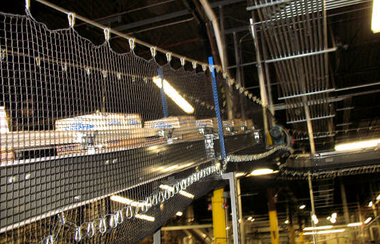 Glass Bottle Conveyor Containment Netting For Beverage Manufacturer Distribution Center